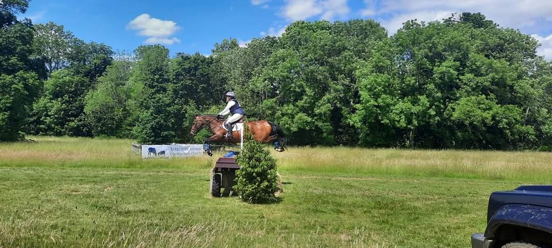 A couple of jump judges needed for tomorrow if anyone is free! Thank you in advance.