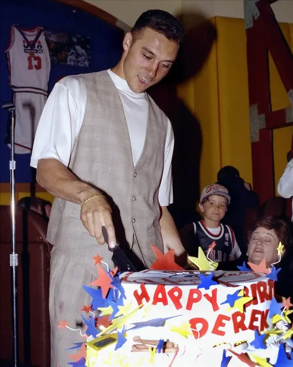Happy birthday to my favorite athlete of all-time, Derek Jeter. 
