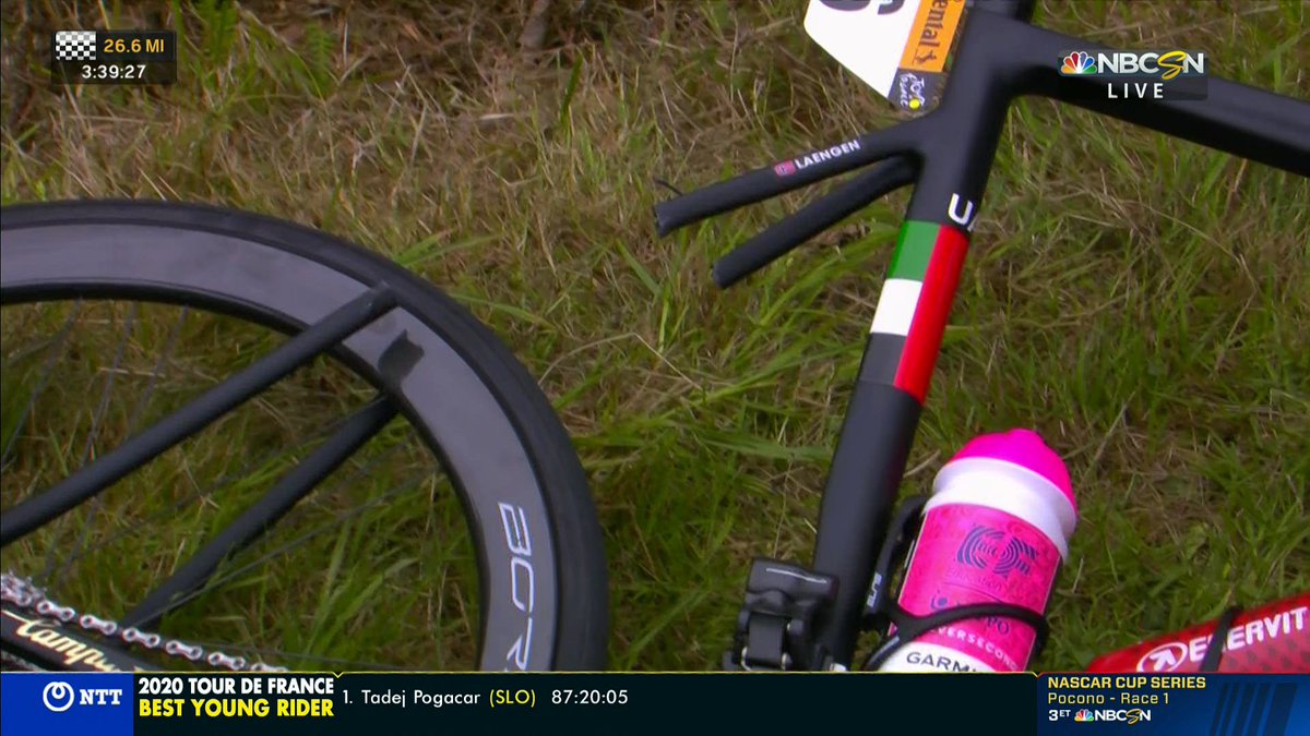 bike's seat stays are completely busted off