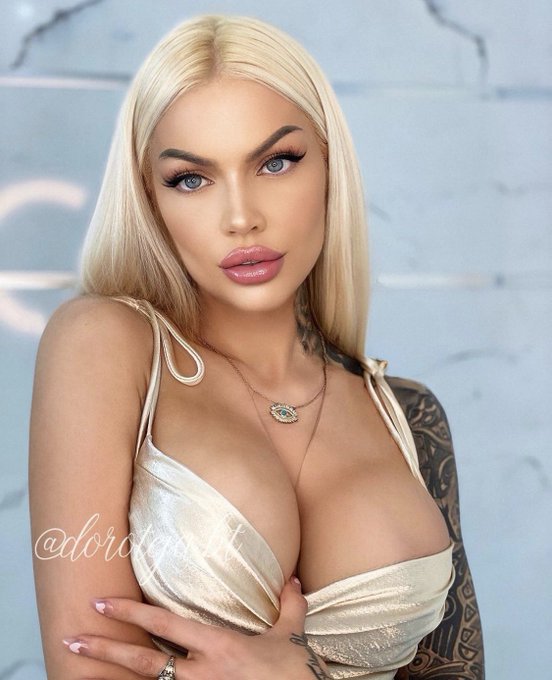 You don&rsquo;t deserve me 👸🏼 https://t.co/a6T8r52tLs