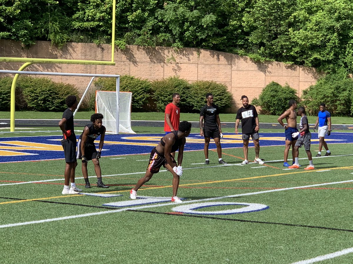 WRU_CoachMilez's tweet photo. 8:30 AM Saturday morning 📈

My confidence comes from my work ethic. https://t.co/s2AkuE8RnY
