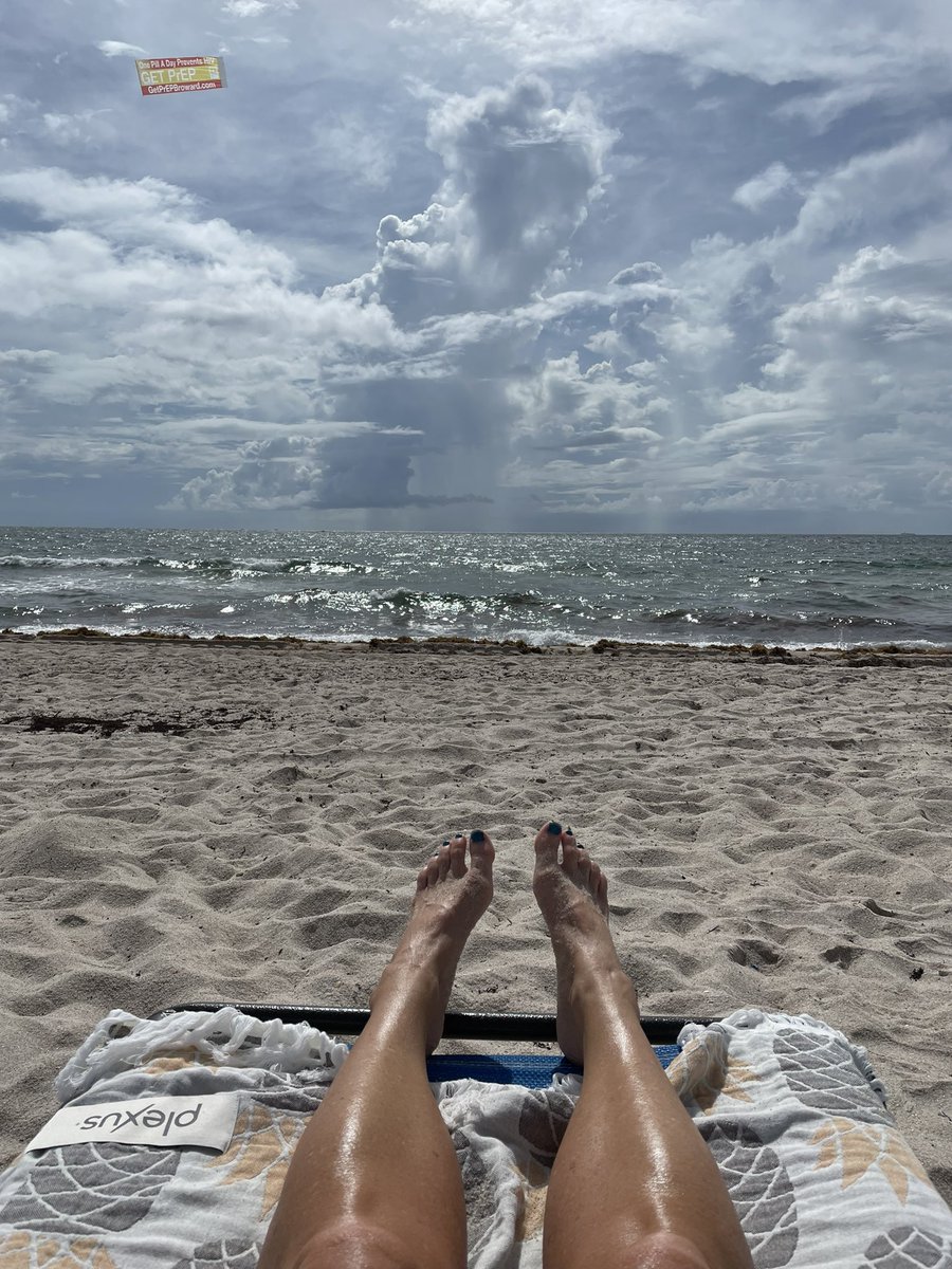 godsgapeach's tweet photo. Back to the grind! Appointments availableβjust hit me up! #guthealthforlife #beachingit https://t.co/1karPidYqP