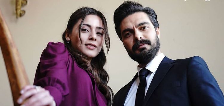 Merhaba ben geldim en sevdiklerim ve en özlediklerimle geldim 🥰😍😘

#emanet 
#HalilİbrahimCeyhan 
#silaturkoglu 
<a href="/halilibrahimin/">Halil İbrahim CEYHAN</a> 
<a href="/silaturkogluu/">Sıla Türkoğlu</a>