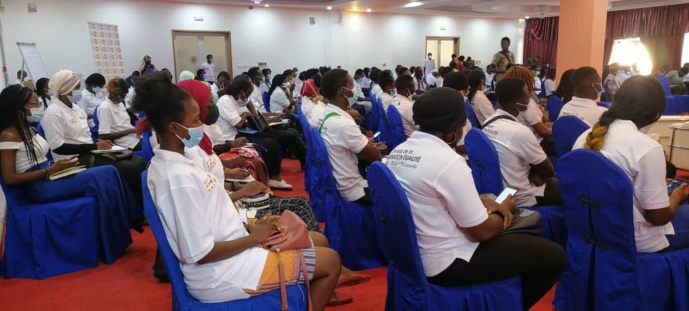 MajBurkina's tweet photo. Engagé pour un monde plus égalitaire. Le MAJ participe ce jour au #GenderTalk, organisé en prélude du Forum #GénérationÉgalité. Un cadre d’échanges sur la contribution des jeunes pour un Burkina Faso sans aucune forme de violence basée sur le genre. #GenerationEquality 
#lwilli https://t.co/cbVs1eXdwW