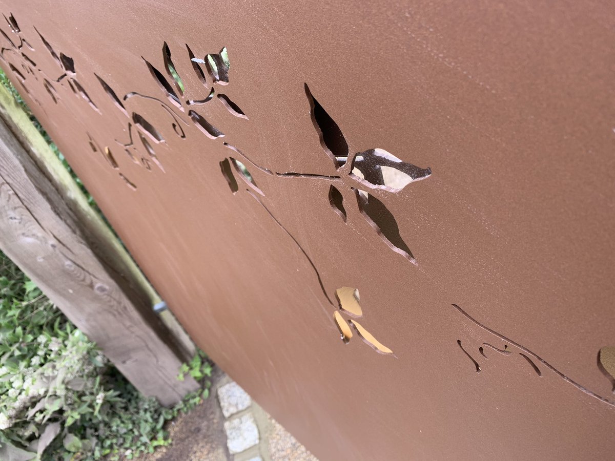 The Reigate paving company tweet media