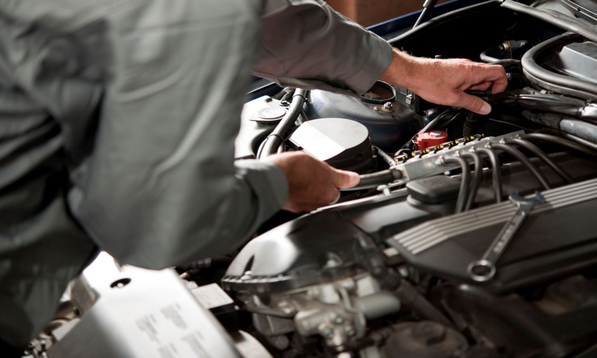 Keep your vehicle running at optimum performance through the hot summer season. Bring your vehicle in now for an inspection. Schedule your appointment today: bit.ly/3zYW3lw