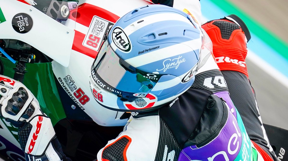teamSic58's tweet photo. E-POLE🚦🔋
Mattia Casadei 🅿️8 (1:43.968)
#DutchGP 🇳🇱 #ttcircuitassen 
#ongettasilk #sic58squadracorse #MTA27 #MotoE #ongetta #MotoGP #Sic58 https://t.co/3MWmH8B34G