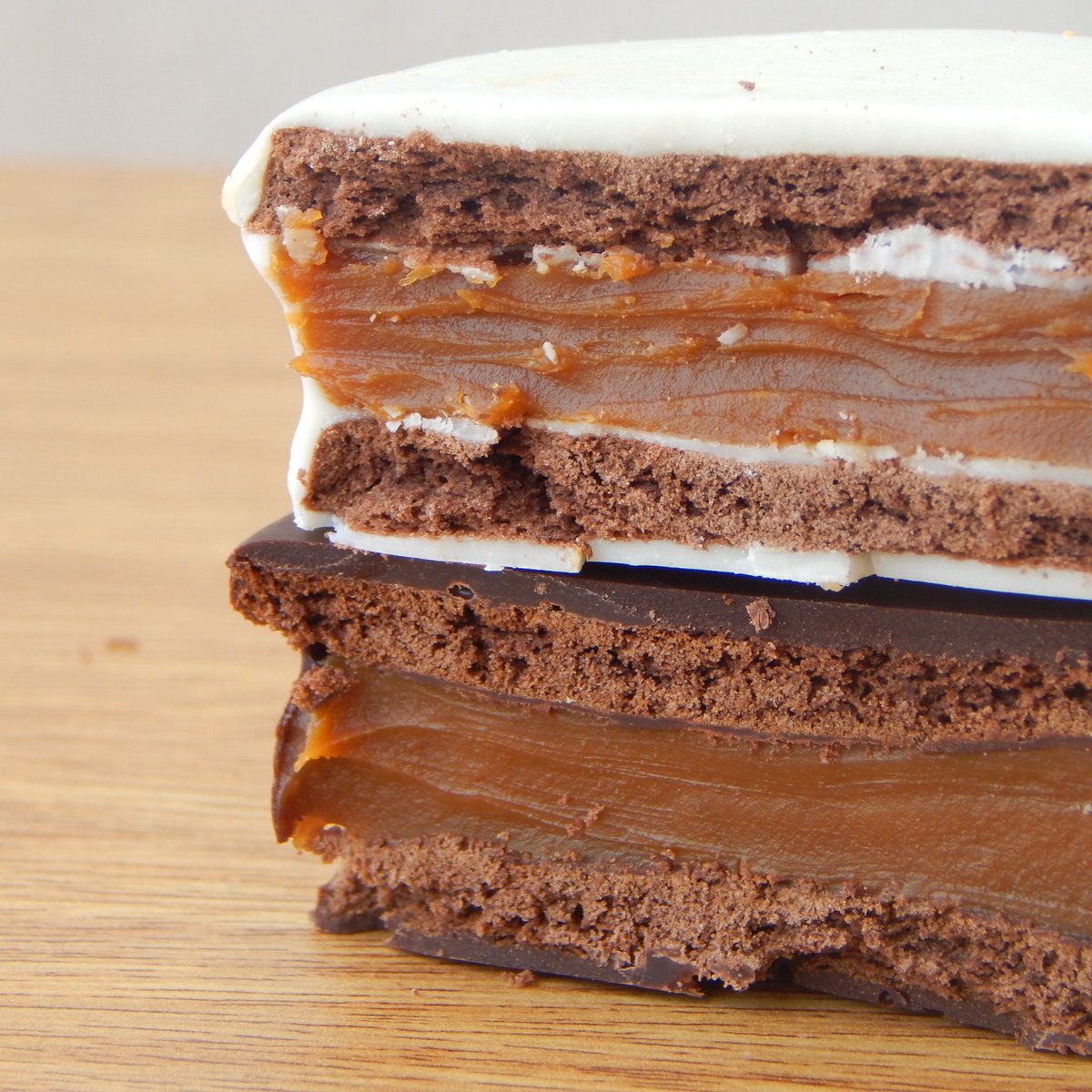 Para festejar que hoy se cumple un año de la llegada del Marley a la Argentina, SORTEO 80 ALFAJORES entre quienes me sigan y le den RT a este twit.

Envíos a todo el país 🇦🇷