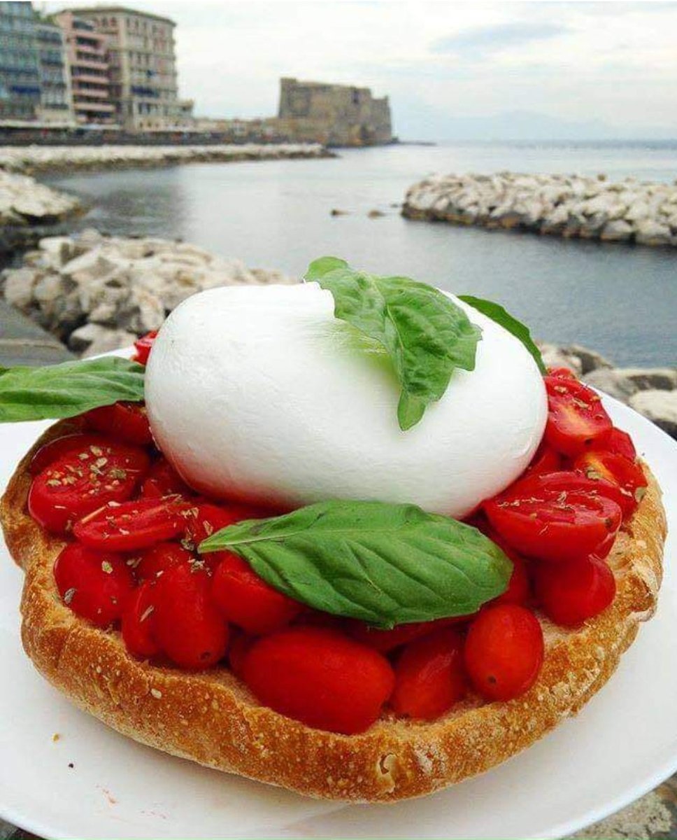 Antonio13869142's tweet photo. La #fresella
Una cena perfetta, ideale per un caldo così torrido. https://t.co/ekjHmRYwcY