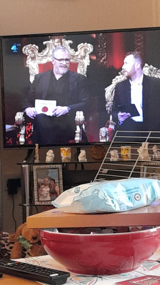 Jadey_Tx's tweet image. Its a taskmaster kind of saturday #taskmasteruk