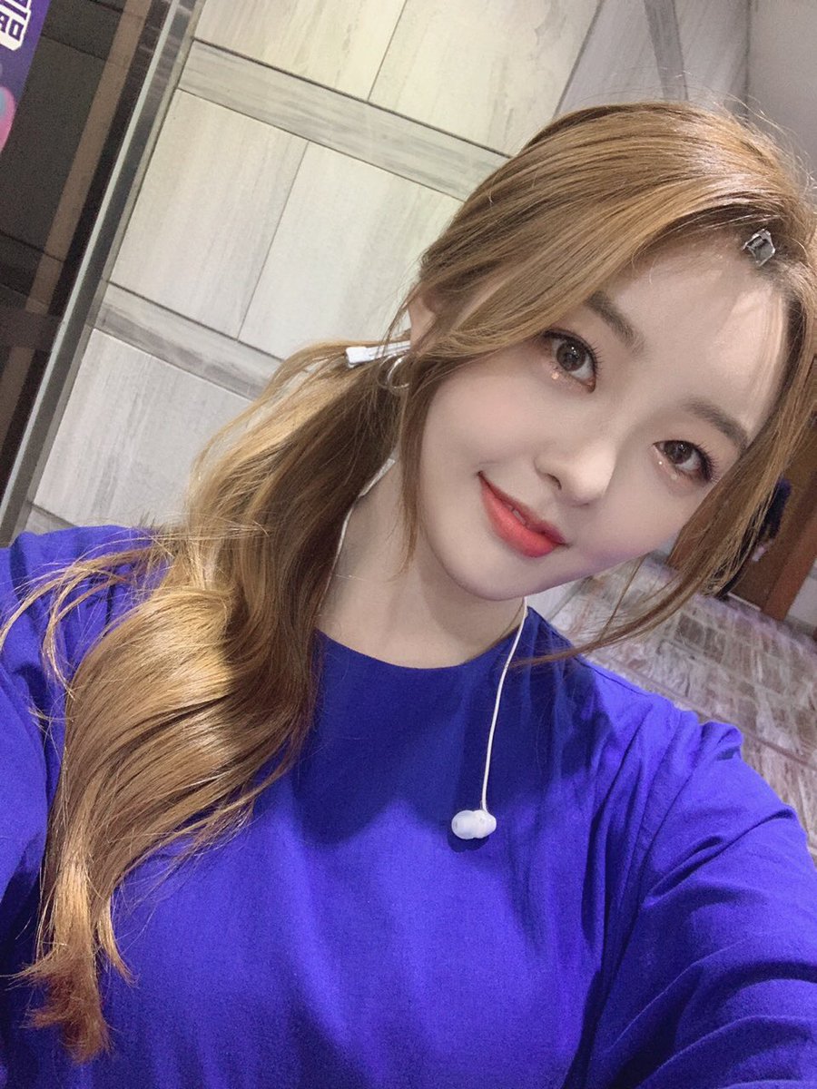 official_ARIAZ's tweet photo. #아리아즈
#아리아즈_효경 

아쯔들~~~
첫번째 드콘!😆
아쯔들이 옆에 있는것같아서 즐거운 무대였어요🥰
모두들 잘자요오💙

#드림콘서트 #드림콘서트2021 
#ariaz #kpop

#니가참좋아
#ilikeu https://t.co/XAG3PM8dPG
