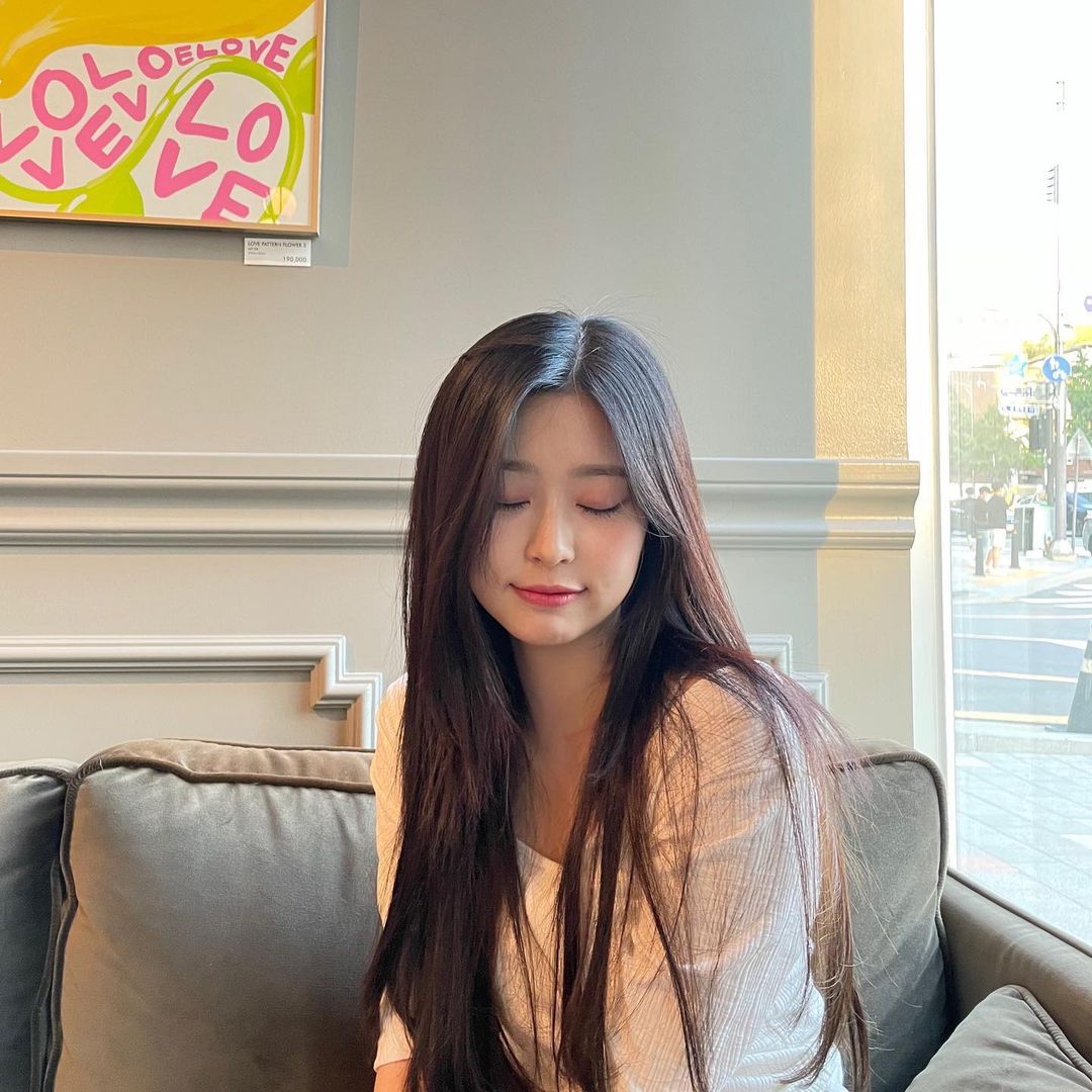 chaengi_j's tweet photo. Kim Minju Instagram update
#김민주 #아이즈원 #Instagram #UPDATE #KimMinju #MINJU 
🐸 :달다구리🍫
(sweet frog) minn.__.ju https://t.co/6afaslSVNu