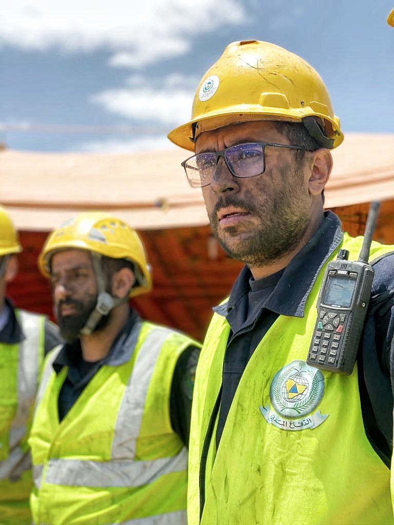 mmx7k's tweet photo. شكرا ابطال الدفاع المدني 🇸🇦❤️🙏🏻

 #منتزه_الجره https://t.co/OSEuzqmAwE