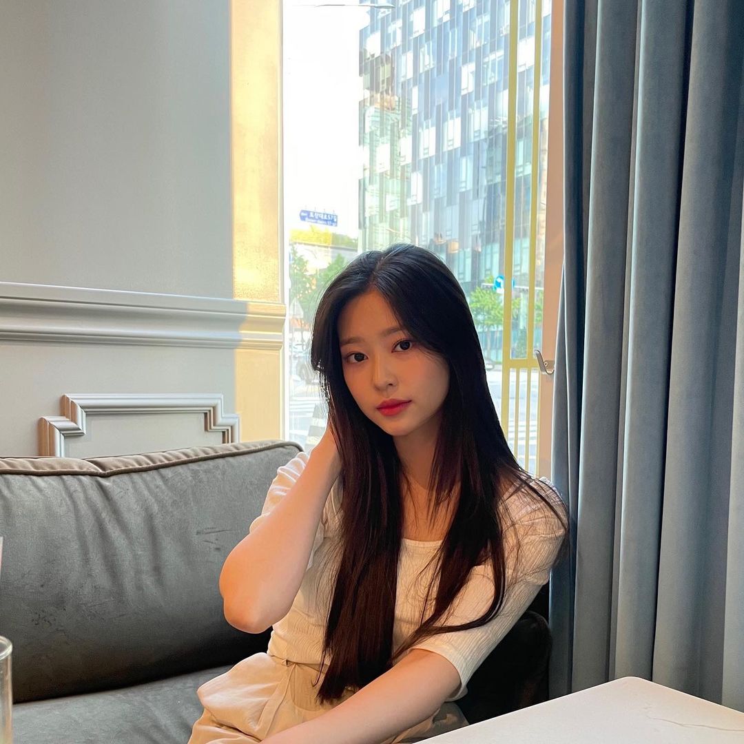 chaengi_j's tweet photo. Kim Minju Instagram update
#김민주 #아이즈원 #Instagram #UPDATE #KimMinju #MINJU 
🐸 :달다구리🍫
(sweet frog) minn.__.ju https://t.co/6afaslSVNu