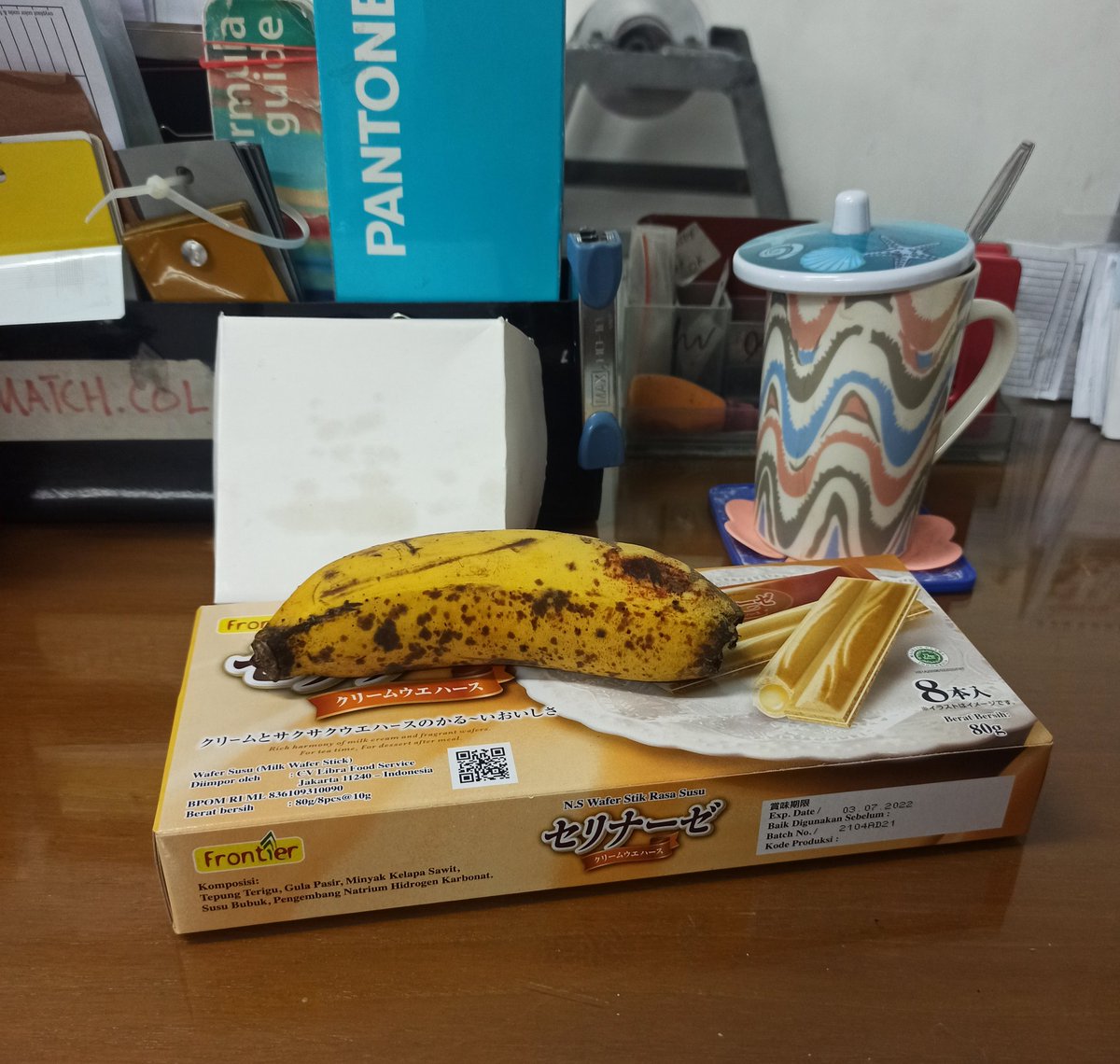 Pada baek bgt org2 di pabrik nie, ptama kali lembur malem dpt 3 jajan, biar ga ngantuk katanya. Seneng, tp sendirian gini🥺.