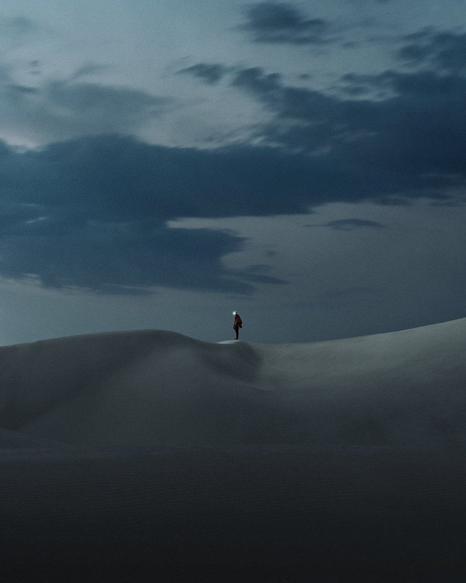 khumaix's tweet photo. Blue hour at Cold Desert Skardu. Dreamy conditions. https://t.co/Ois1PQItmm