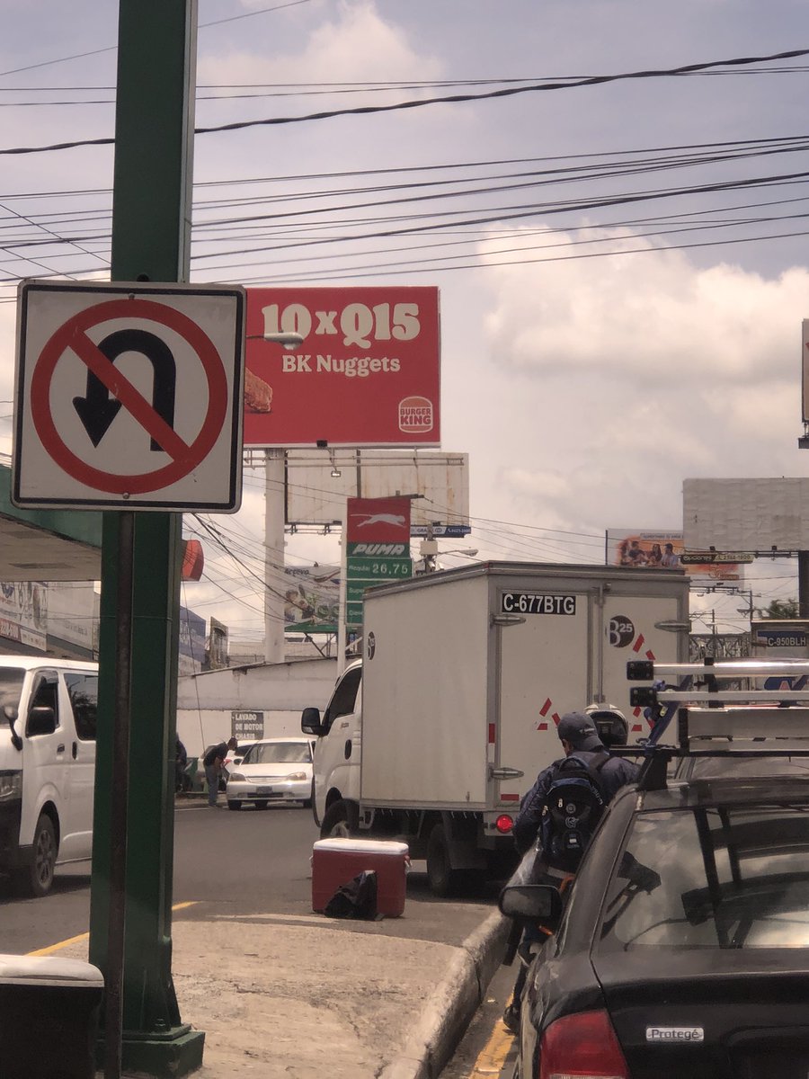 estado76's tweet photo. @amilcarmontejo no entienden que no deben virar en U 🤦🏻‍♂️calz. San Juan y 37avenida. https://t.co/7or0B7gdw7
