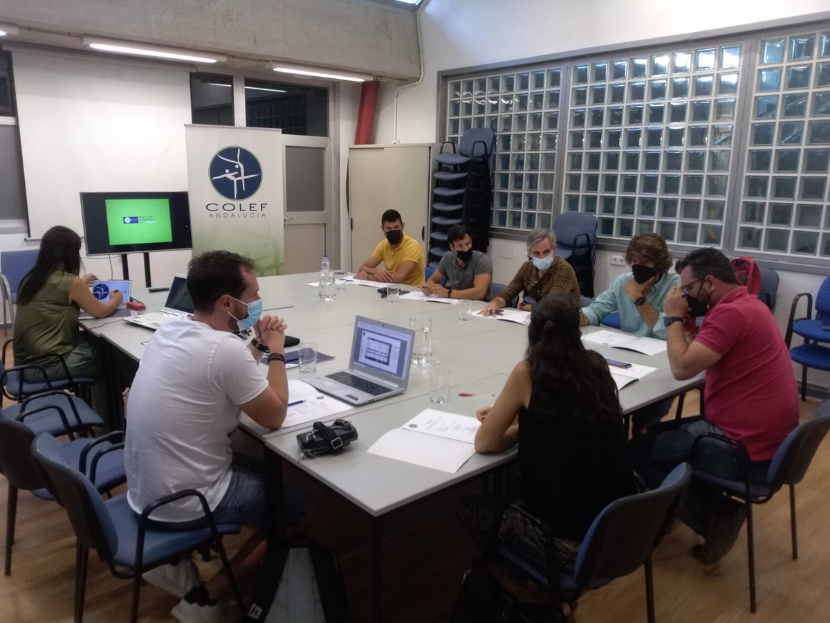 ColefAndalucia's tweet photo. 🔵 Celebramos nuestra primera Junta de Gobierno presencial desde el inicio de la pandemia. Tenemos un equipo comprometido y queremos seguir siendo un colegio ÚTIL”.
#Deporte #CAFyD https://t.co/TLsYIOAYko