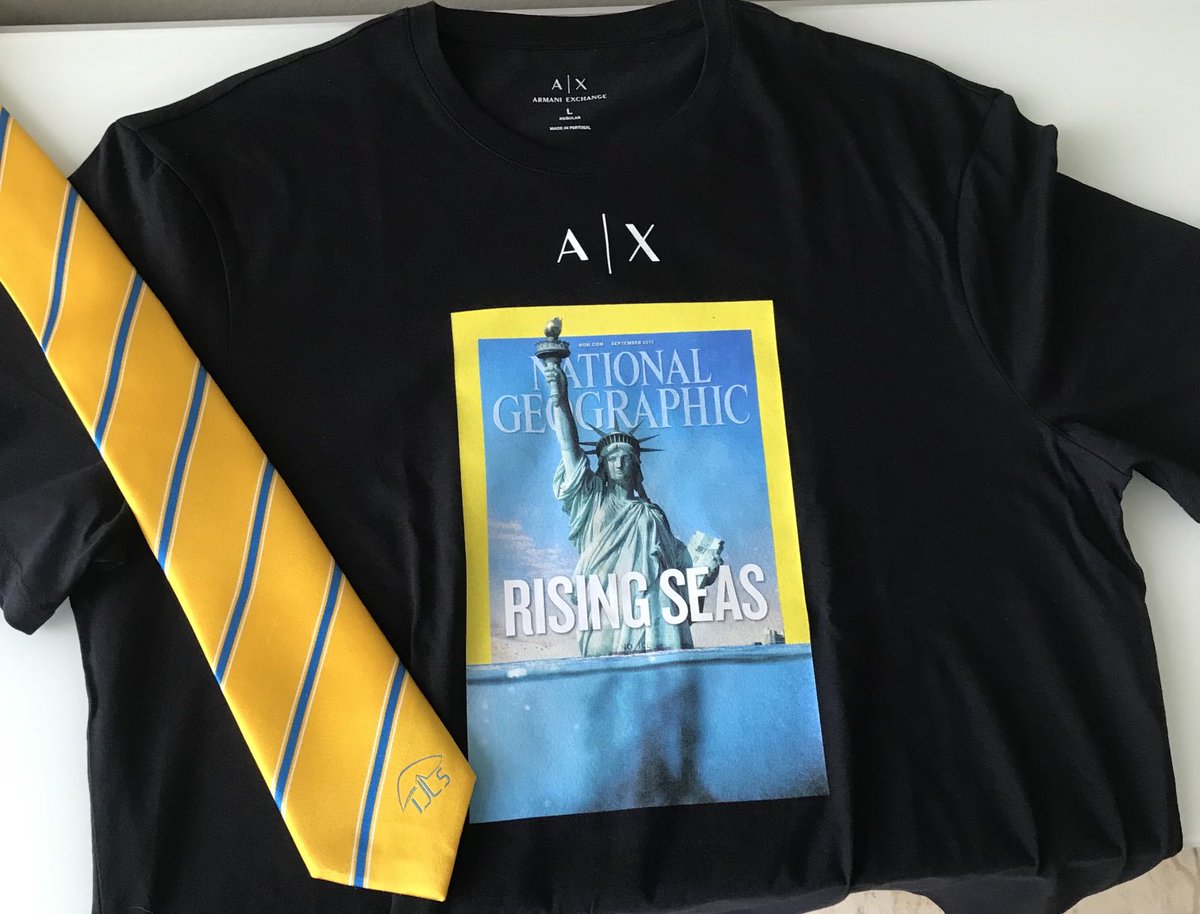 HondtMathieu's tweet photo. Thanks ⁦@ILLS_LAPLIVER⁩ for this nice gift: the coolest tie ever. Getting ready for the ⁦@IHPBA⁩ world congress New York 2022. @ahpba ⁦@EAHPBA⁩ ⁦@azgroeninge⁩ #deleye https://t.co/mlrddrRsCS