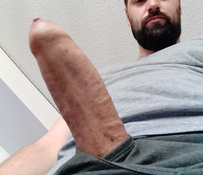 It's waiting for you... 👅 https://t.co/MNQRqS31a8