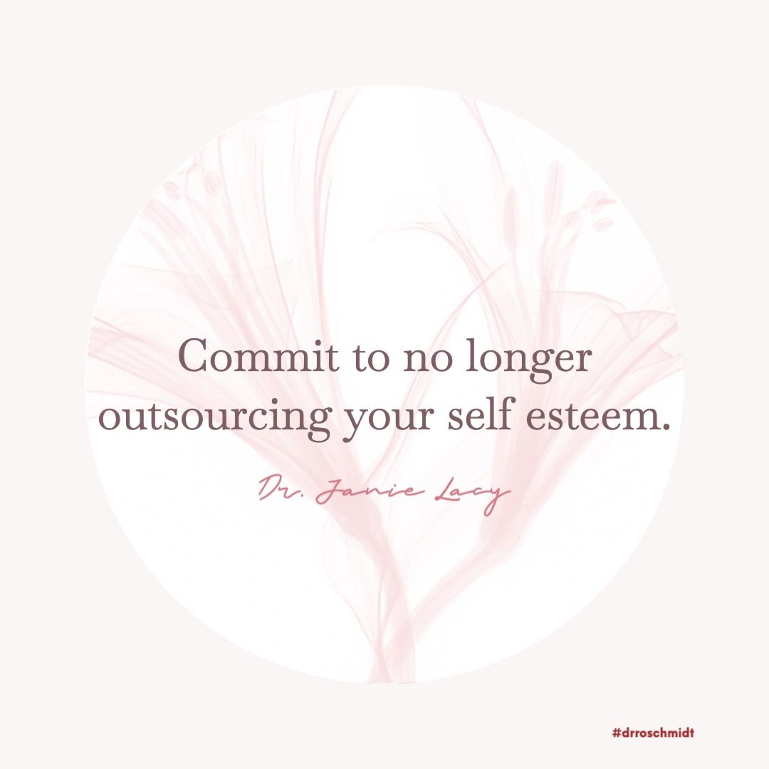 DrRoSchmidt's tweet photo. On this #truthwithgracesaturday, enjoy these profound words of wisdom from my dear friend Dr. Janie Lacy. 💙💡#drjanielacy #selfesteem #whentheygolowyougohigh #truthwithgracenuggets #drroschmidt #rolandaschmidt https://t.co/owBvvimUuO