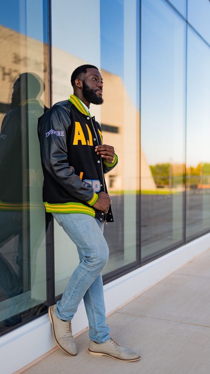 AllstreetUni's tweet photo. Want to give a great thank you for those who represent the Allstreet Varsity proudly. ✊🏿✊🏾✊🏽✊🏼✊🏻✊ https://t.co/o7EOvOGCLk