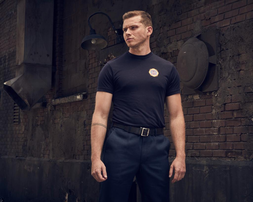 FOXTV's tweet photo. Me: I’m going to post about Oliver Stark. 
Boss: Okay, but - 
Me: I did it. https://t.co/kLZNbOmin5