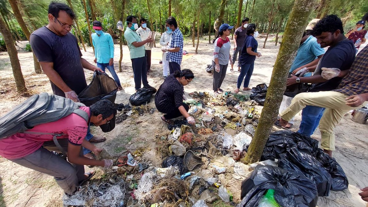 BhadPunyasloke's tweet photo. Oceans are our lifeline- our ongoing efforts to clean up coastal areas free from marine debris including plastics. https://t.co/5NWXdj7n3S