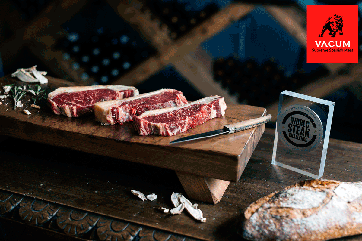 _Vacum_'s tweet photo. #Vacum #VacumCarnes #CarnesDeLujo #DryAged
Seleccionamos las mejores piezas de carne de la península atendiendo a su raza, edad, alimentación, zona de pastoreo y grasa del animal.
Compra aquí la mejor carne de España 🛒🛍 https://t.co/Ji0SqUGGhz https://t.co/npSRCBr0Dp