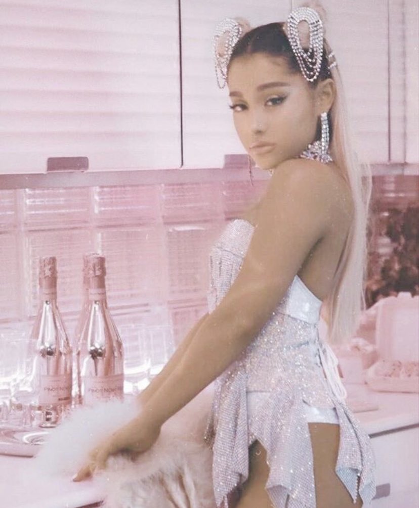 Happy birthday to the beautiful and talented Ariana Grande! 