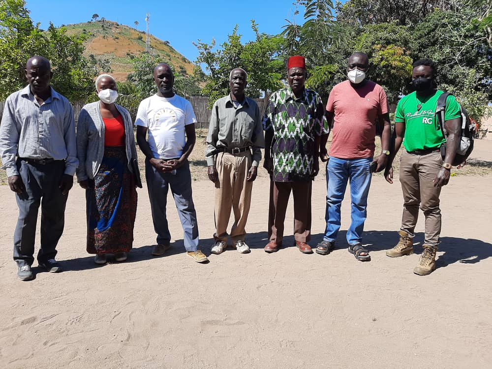 UsisyaT's tweet photo. This is an ICM Project, supporting those in tourism sector that have been hardly hit by COVID-19 pandemic. The meetings are led by Project Manager @adven_withcolby
➡️P 2/2
@MalawiTourism @MalawiTravel @kliwawa @MTC_Mw @SKChilima
#UsisyaTrail #GIZMIERA #ICMPROJECT https://t.co/sGt15GLy85