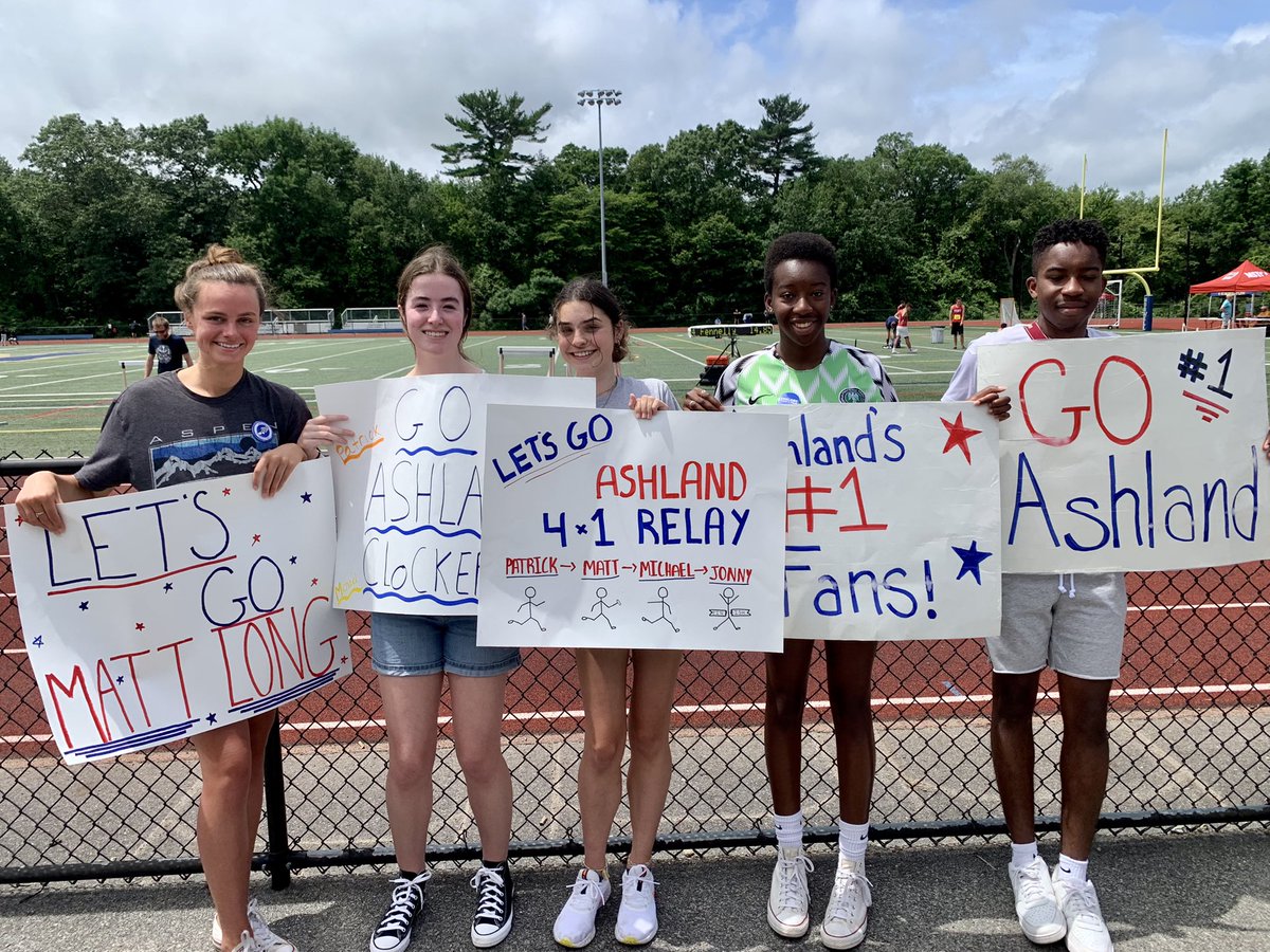 AshlandHS_XCTF's tweet photo. The Ashland Track super fans are on the rail and ready to cheer for the 4x100 relay! #PrideIsForever
@ClockerAD https://t.co/P94ekbuPgY