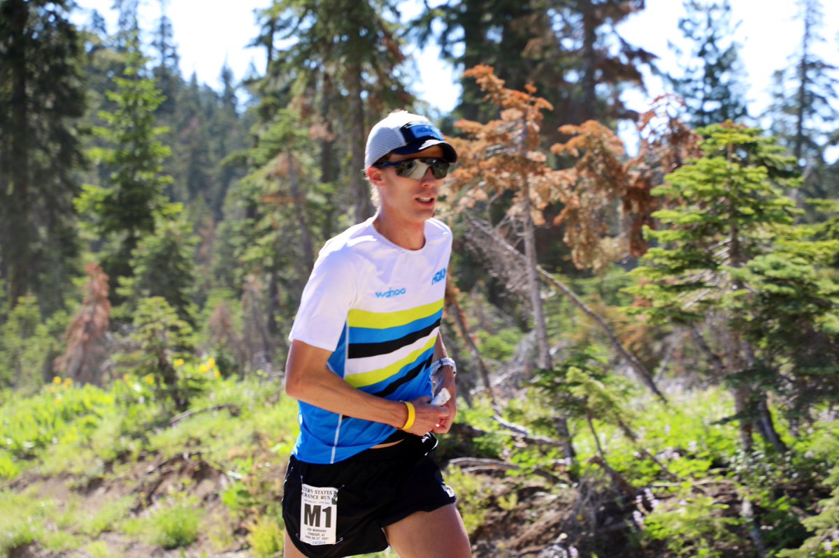 iRunFar's tweet photo. Jim Walmsley leads the field to Robinson Flat (mile 30.3) in 4:21. He’s five minutes under course record pace. #WS100 https://t.co/5JiddUuwmT