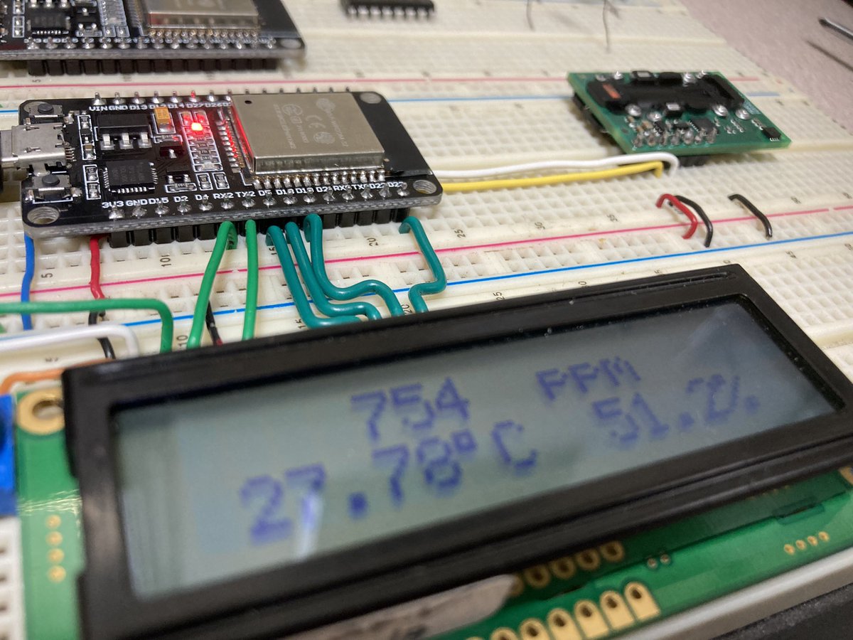 jeloyah's tweet photo. Haciendo pininos para medir Co2 en aulas universitarias
#CovidSeRespira #CovidEstaEnElAire #Co2 #Co2Mexico #CovidCo2 #ESP32 #SCD30 Merci, @LaFabrique ! https://t.co/1CSksTUrrl