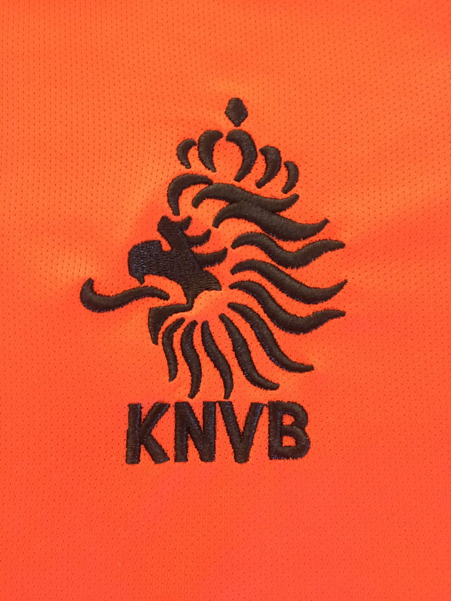 CapsOffside's tweet photo. #PrideKitChallenge Day 2: Orange
Netherlands home 1998, Bergkamp #8. Modern remake.
Iconic. Bergkamp scored THAT goal against Argentina in it. Stellar collar, clean design. https://t.co/WmYDRLMvgJ