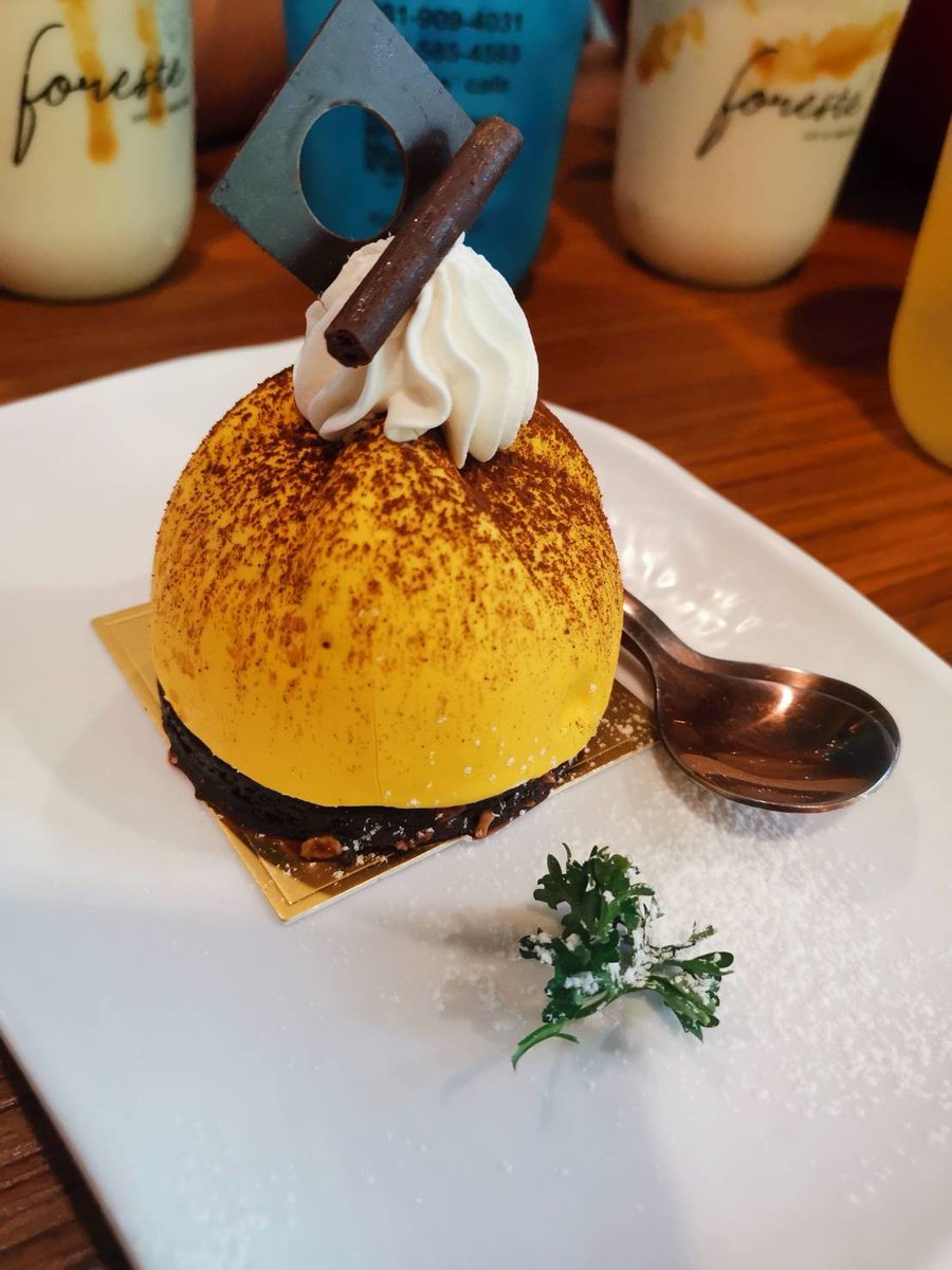 Funnybear0099's tweet photo. ร้าน foreste café by Anna-nava เป็นคาเฟ่ย่านปากเกร็ด ร้านอยู่นนทุบรี ไม่ไกลจากกรุงเทพมากค่ะ ร้านตกแต่งสวยดีแนวธรรมชาติ มีหลายโซนเหมาะกับคุณสาวๆที่ชอบทานของอร่อยพร้อมได้ถ่ายรูปสวยๆ ในร้าน��ีน้ำตกให้คุณสาวๆได้ถ่ายรูปเล่นด้วยค่ะ คุณหนุ่มๆลองพาแฟนไปดูนะคะ 🥰👍🏻@aroii #อร่อยบอกต่อ https://t.co/gfiGFdrspt