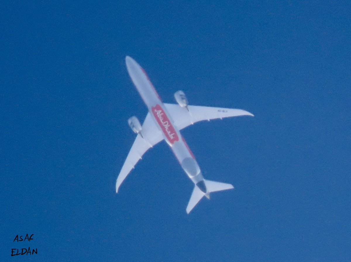 AsafEldan's tweet photo. Another beautiful @etihad #boeing #B787-9 #deramliner with #AbuDhabiGrandPrix #livery reg. #A6BLV as #flight ETD11Y from #FCO to #AUH at FL390
#planspotting #avgeek #aviation #etihad https://t.co/IuPT1SD4nk