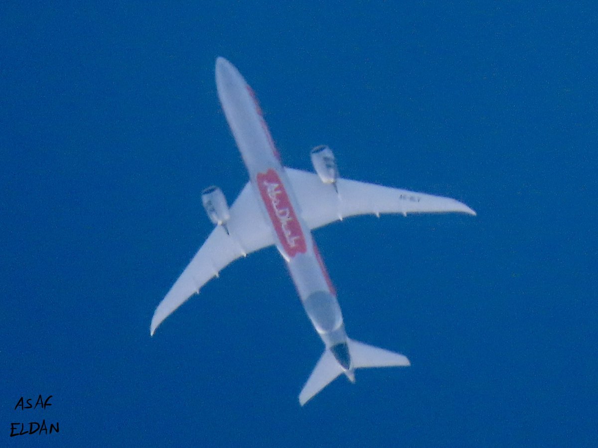 AsafEldan's tweet photo. Another beautiful @etihad #boeing #B787-9 #deramliner with #AbuDhabiGrandPrix #livery reg. #A6BLV as #flight ETD11Y from #FCO to #AUH at FL390
#planspotting #avgeek #aviation #etihad https://t.co/IuPT1SD4nk