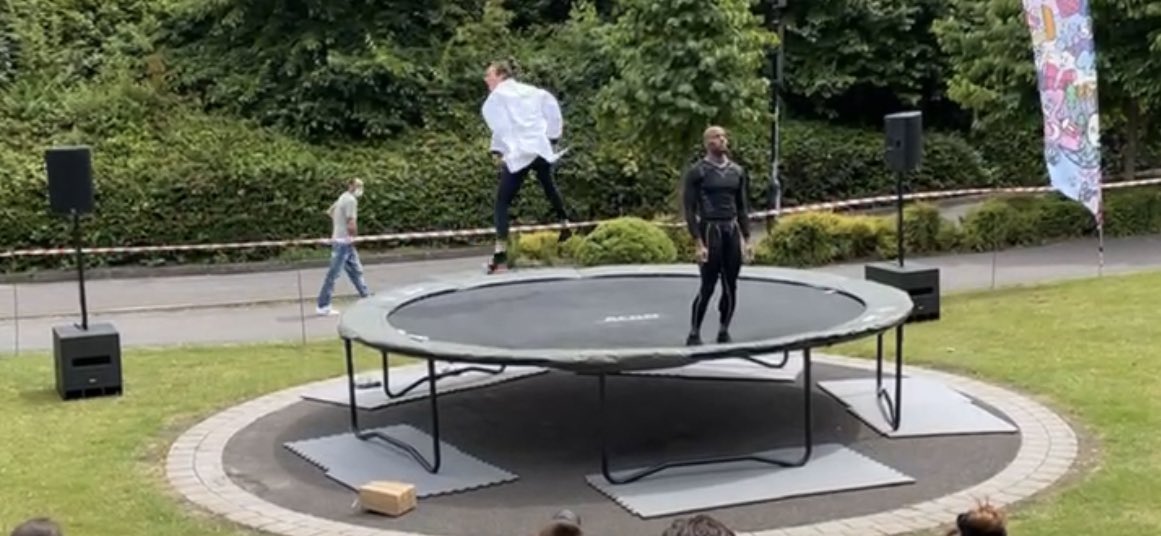 tweetingRH's tweet photo. Thank you to our brilliant Saturday artists @PumpkinPantos @JWiltonDance @HighlySprung @Bootworks @DancePhaze #basingstoke has been truly blessed by your creativity @BstokeFestival https://t.co/caTAgJxjo2