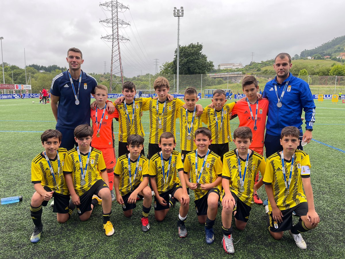 asturfutbol's tweet photo. ¡Enormes los guajes del Torneo Federación 2 Alevín!
Hasta pronto... https://t.co/dG6isVNWhv