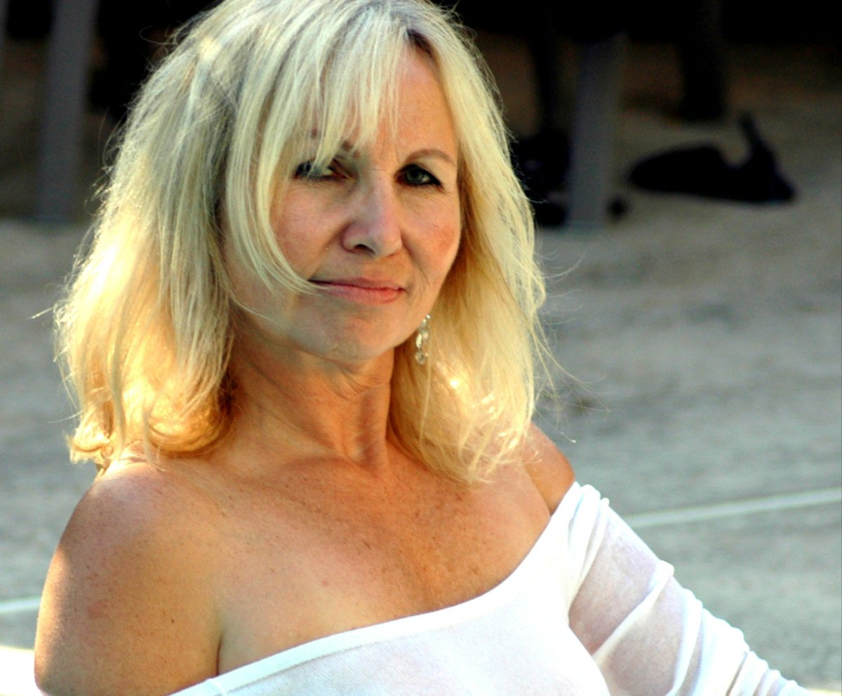 Sad to say that Marge Brookshire passed away unexpectedly on June 16. Marge was a loving wife, mother, grandmother, and a well-known and respected member of the marine industry on the West Coast.

thelog.com/obituaries/in-…