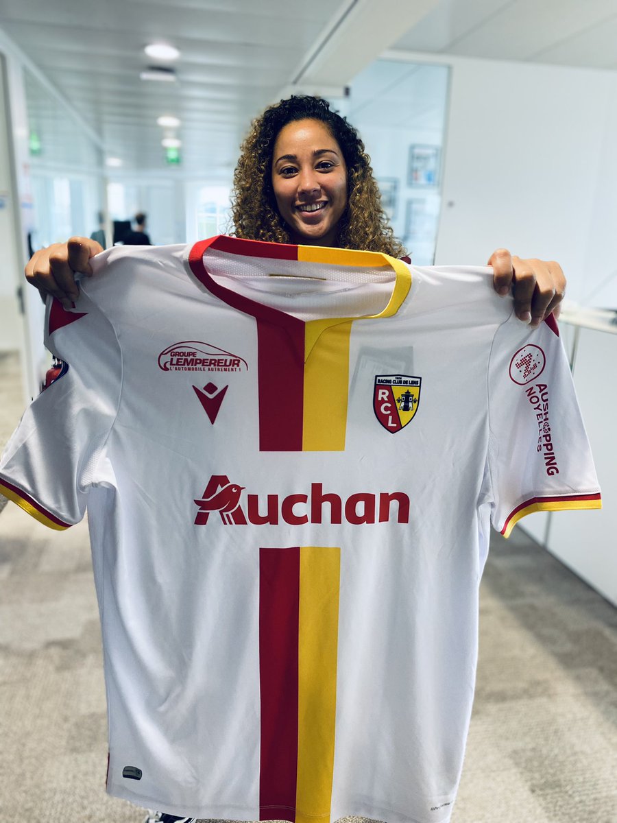 lequipedusoir's tweet image. 🎁 CADEAU 🎁

Ce soir @vsainsily vous fait gagner le maillot du @RCLens !

Pour participer, répondez à la question mystère : À quelle place a fini Lens en @Ligue1UberEats cette saison ?

RT + Follow @lequipedusoir #EDS