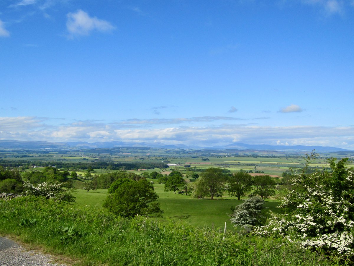 AwayMaja's tweet photo. Some of my favorite views from my trip to the #NorthPennines last month: #CauldronSnout, #CrossFell, and #HartsidePass 😍🏞️
#EdenValley #NorthPenninesAONB #CountyDurham #VisitCumbria @NorthPennAONB @VisitEden @ThisisDurham https://t.co/IpFPfJaGTL