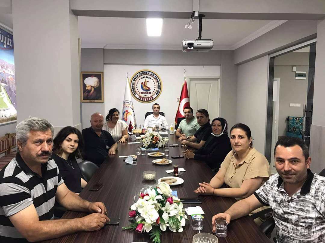 isderfd's tweet photo. Federasyonumuzun Yönetim Kurulu Toplantısını başkanımız Sayın Mesut ŞAT öncülüğünde gerçekleştirdik...
#Birliktedahagüçlüyüz
Istanbul Sivas Konfederasyonu
#sivas #anadolununeniyifederasyonu #isderfed https://t.co/Eff5veRy9D