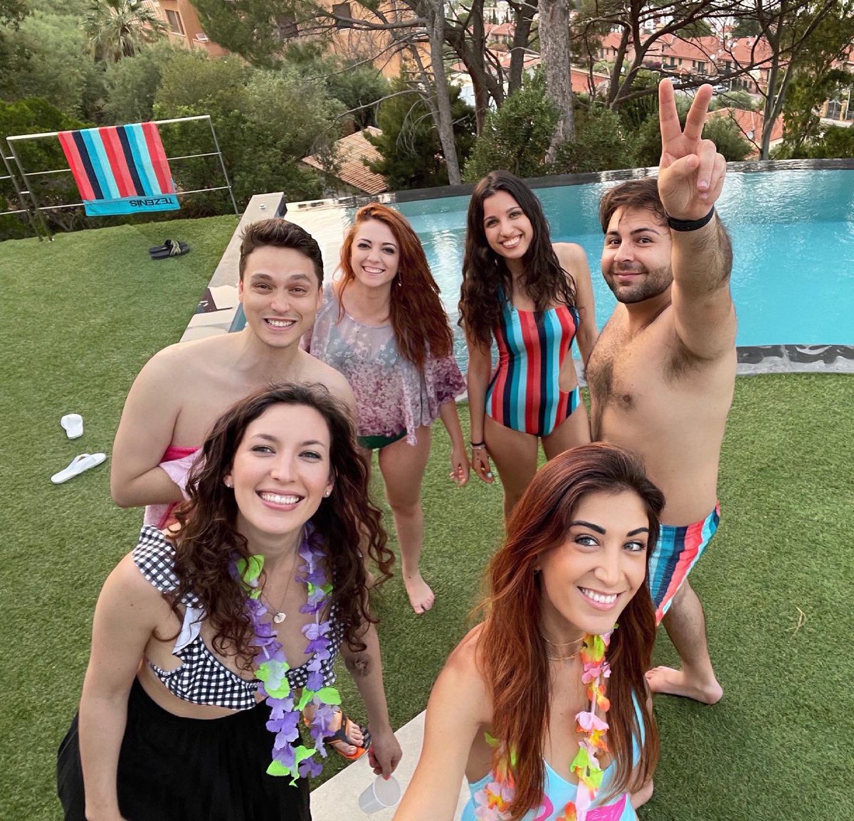 coderblock's tweet photo. La #CoderblockExperience di oggi, a sorpresa per il nostro team, è stata un giro in barca a Cefalù in compagnia di Alex, il nostro capitano, per poi tornare alla base e concederci un po’ di relax. 🧖🏻‍♀️ 

#coderblock #teambuilding #cefalù #teamcoderblock #sealandtours https://t.co/4kWAi5Sns6