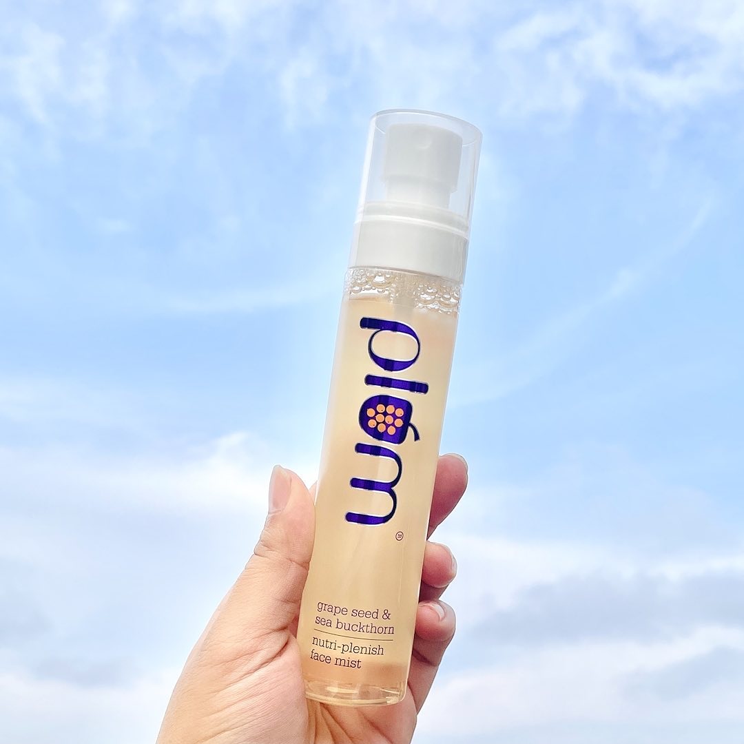 AmazonFashionIn's tweet photo. Psst! Time to update the CTM routine…our #BeautyEssentialsSale is here with amazing discounts and offers! #TapShop now!
#AmazonBeauty #AmazonBeautyExpert #Beauty #Skincare #CTM #CTMRoutine #WeekendVibes #Saturday #offers #Discounts https://t.co/0Ki4gbmCkG