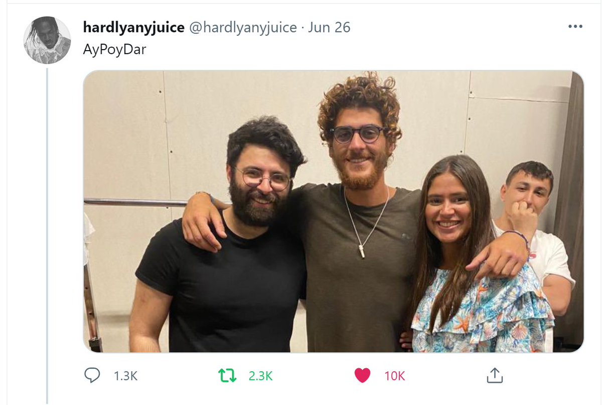 EvoYorum's tweet photo. 5,8 milyon takipçili Acun'un şampiyon payla;ımı 5K beğeni alırken Dara'nın Ayşe ve Poyraz paylaşımı 10K beğeni almış. Tweet bu kadar @acunilicali @hardlyanyjuice https://t.co/p2WLJpWQmP