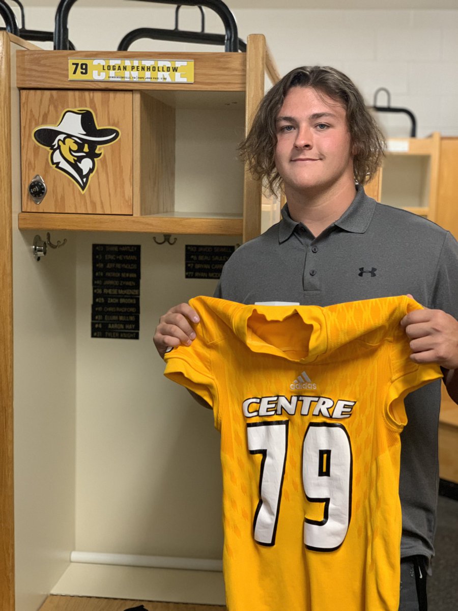 Wanted to take a moment and thank @CentreFootball and @CoachAndyFrye for bringing me in his office and talking to me and my parents about the incredible opportunity to play football at the next level for Centre! @devinbice88 it was awesome to finally meet in person!! I’m excited!