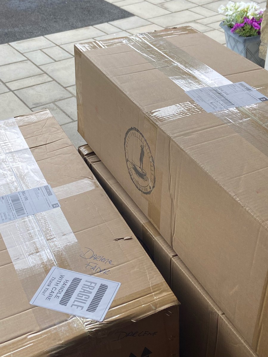 TimbertownC's tweet photo. Spending the day making deliveries to our clients🥳🥳🥳 Paddleboards are here and being delivered via Canada Post Priority🤩🇨🇦

https://t.co/R4tN4dvgaZ
#ottawasmallbusiness #summer2021 #SharePost #westcoast #FreeShipping #sup #paddlecanada #Coast2Coast #paddleboarding https://t.co/Z9Alf1pThR