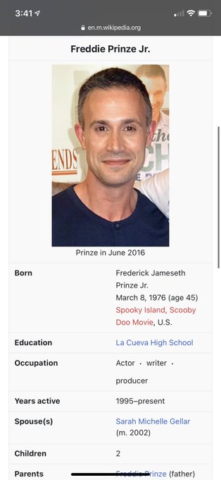 i changed Freddie Prinze Jr.&rsquo;s birthplace to &ldquo;Spooky Island, Scooby Doo Movie&rdquo; on wikipedia 😀 https://t